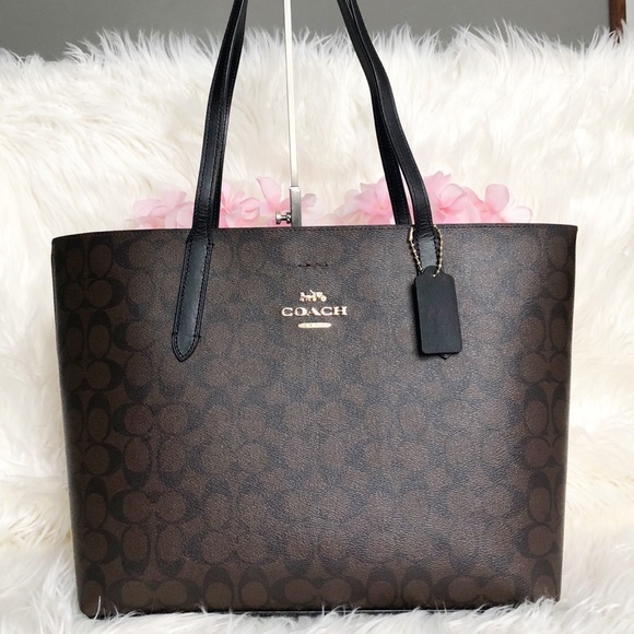 Coach Handbags - NWT Coach Signature Avenue Tote